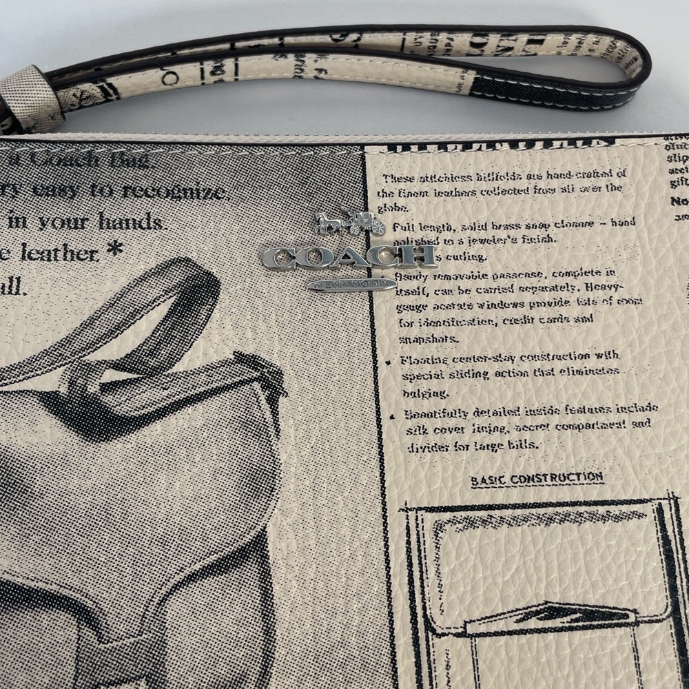 NWT Coach Large Corner Zip Newspaper Print Wristlet - Picture 8 of 10